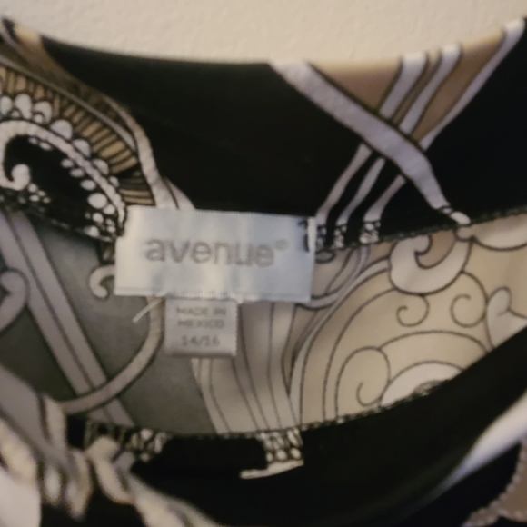 Top - Picture 4 of 4